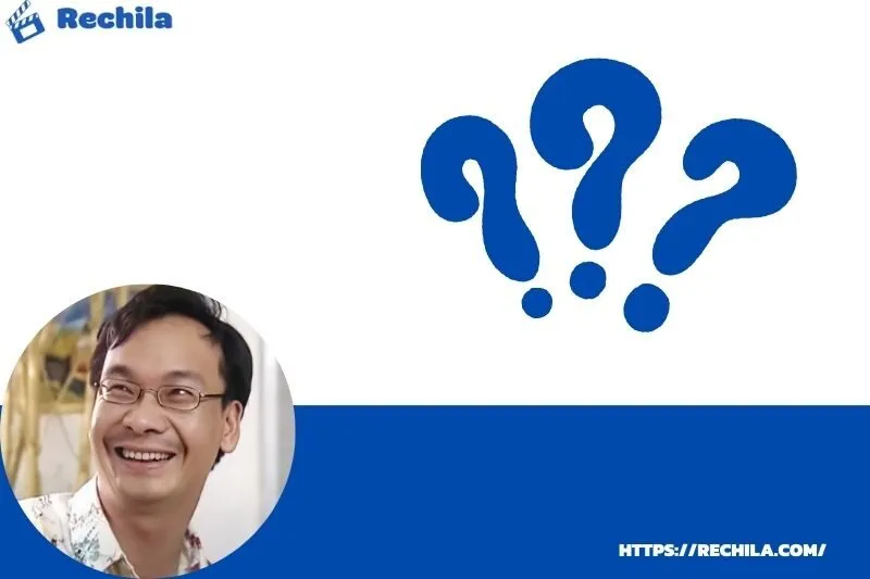 câu hỏi liên quan về đức khuê