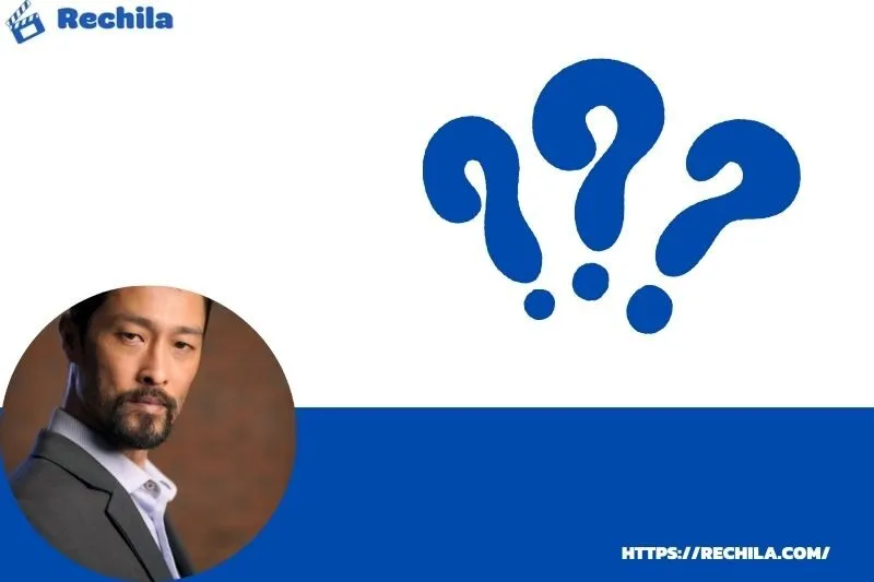 câu hỏi liên quan về johnny trí nguyễn